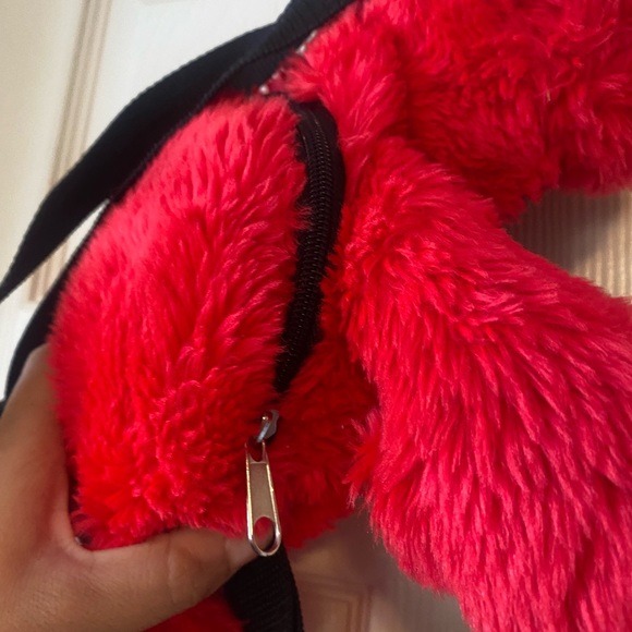 Red Elmo Plush Backpack - Picture 5 of 6